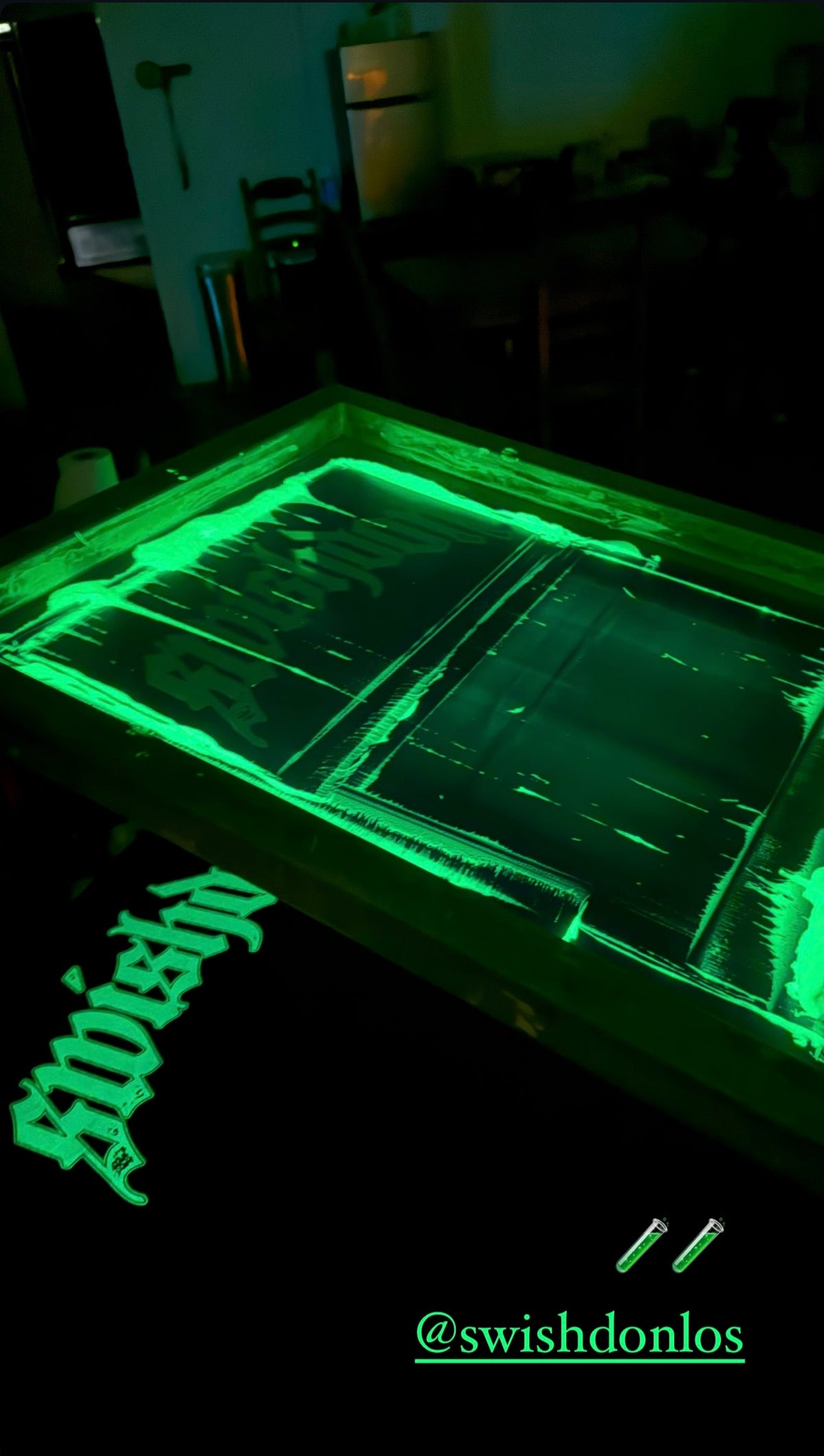 glow logo tee